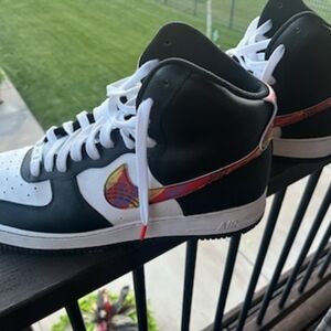 Mens Nike jordans size 13